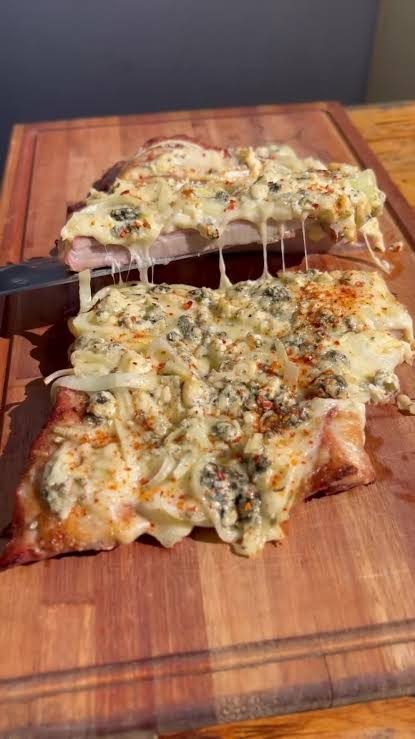 Matambrito de cerdo al roquefort
